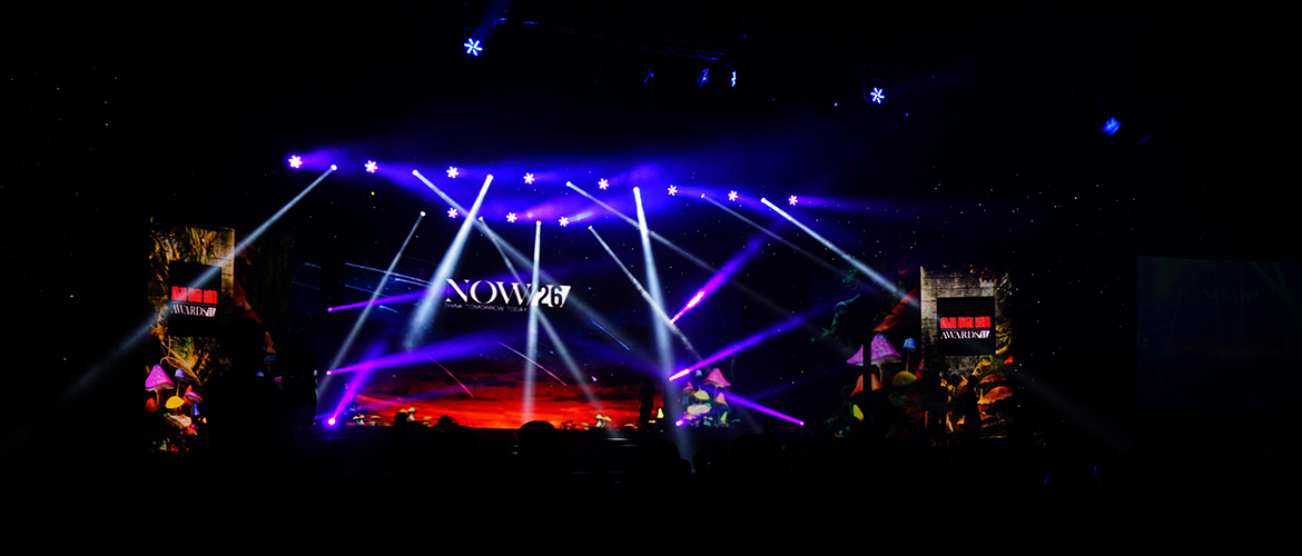 แสง, โครงถัก, และเวที