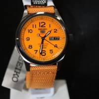 SEIKO สายผ้าร่มสีส้มหน้าปัดสีส้ม