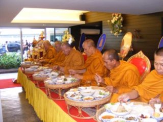 พิธีสงฆ์ครบวงจร