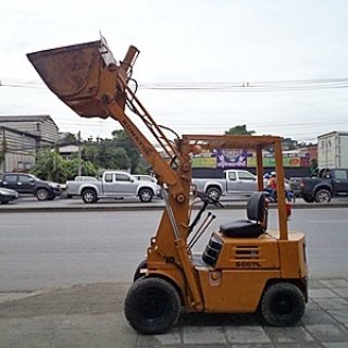 Komatsu Loader 700 Kilogram