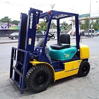 Komatsu Forklift 2.5 Tons Model 12