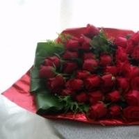 99 Red Roses