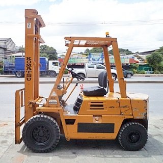 Komatsu Forklift 2.5 Tons