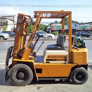 Komatsu Forklift 2 Tons Model 8