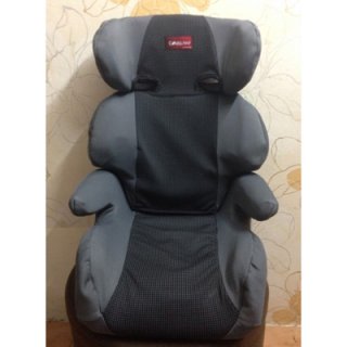 Booster Seat ของ Combi สีเทา