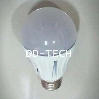หลอด LED Bulb 8W รุ่นใหม่
