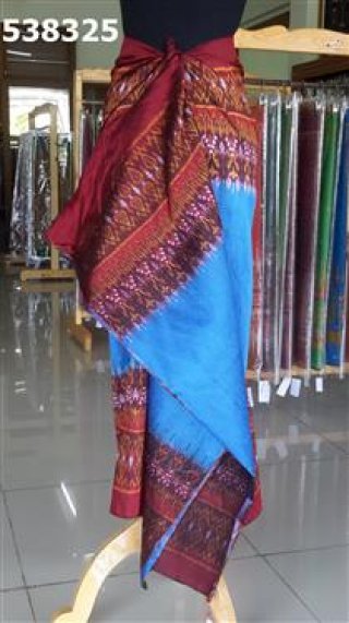 ผ้าไหมมัดหมี่ สีน้ำทะเล ลายหัวผ้า-เชิงผ้า 