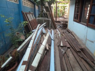 รับซื้อซากบ้านไม้