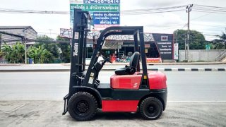 Forklift truck 2.5 ton of Isuzu