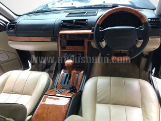 งานฟื้นฟูภายในรถยนต์ RANGE ROVER