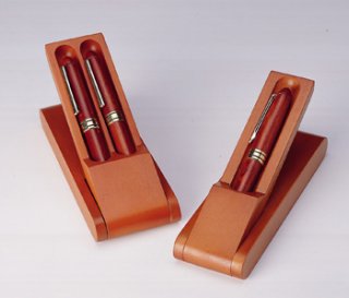 Wood Pen Stand