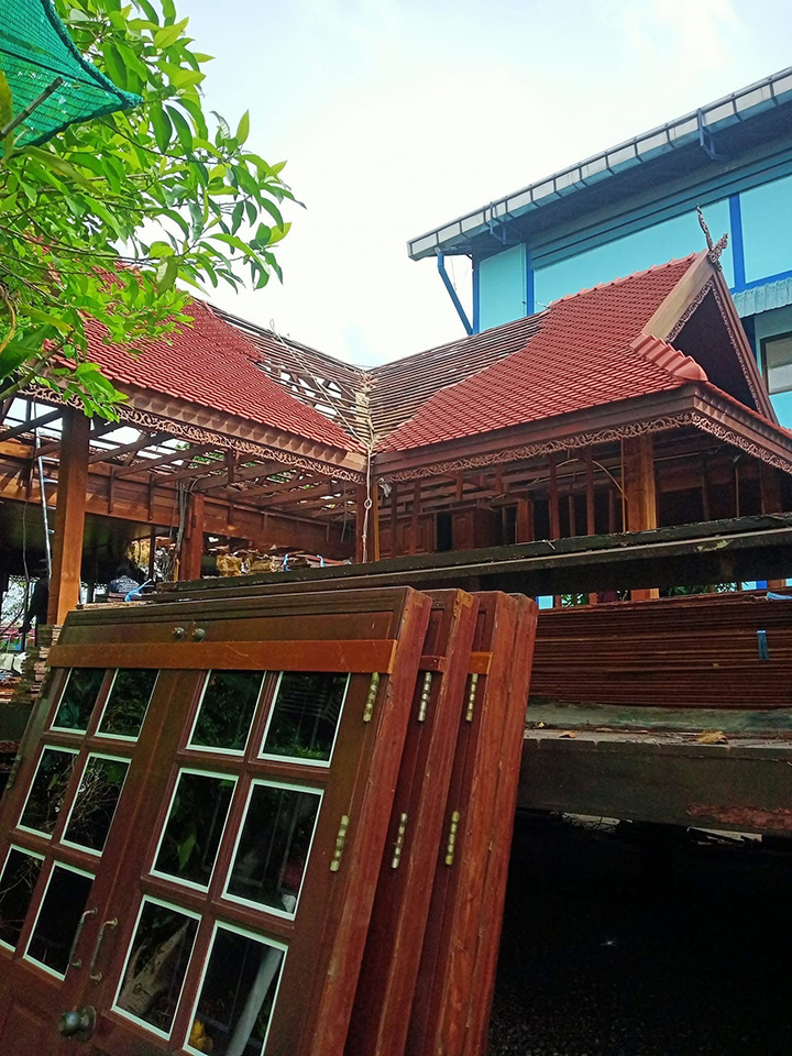 รับซื้อเฟอร์นิเจอร์ไม้เก่า