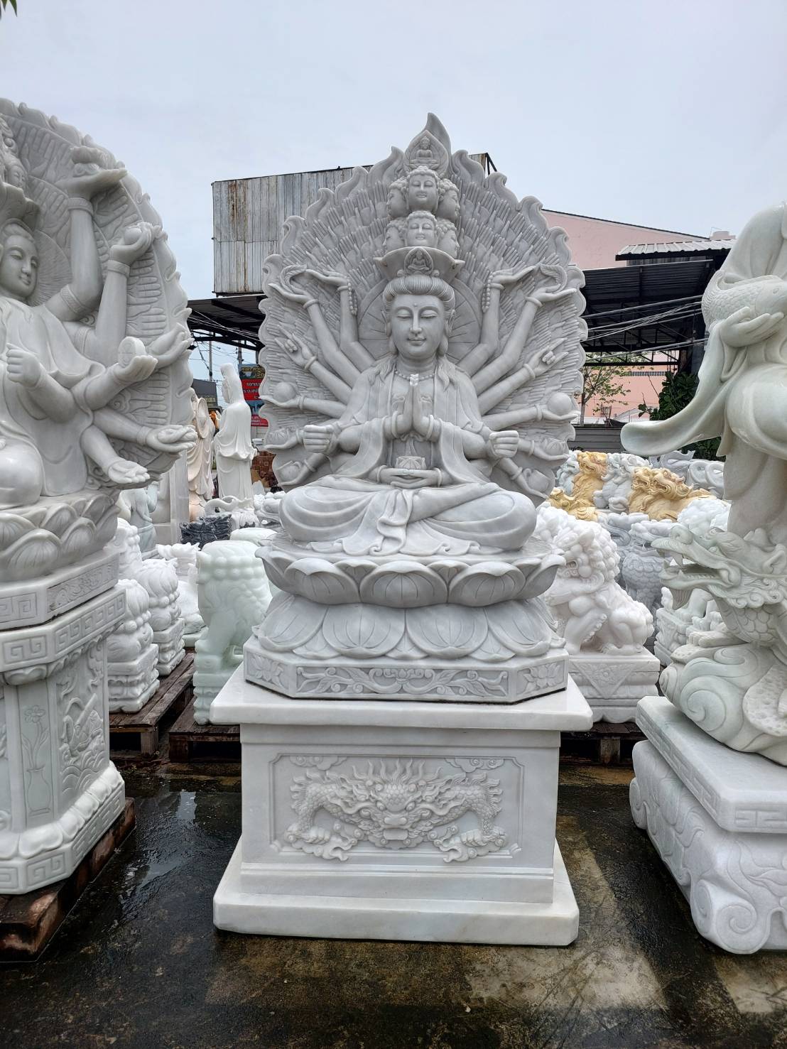 เจ้าแม่กวนอิมหินอ่อน