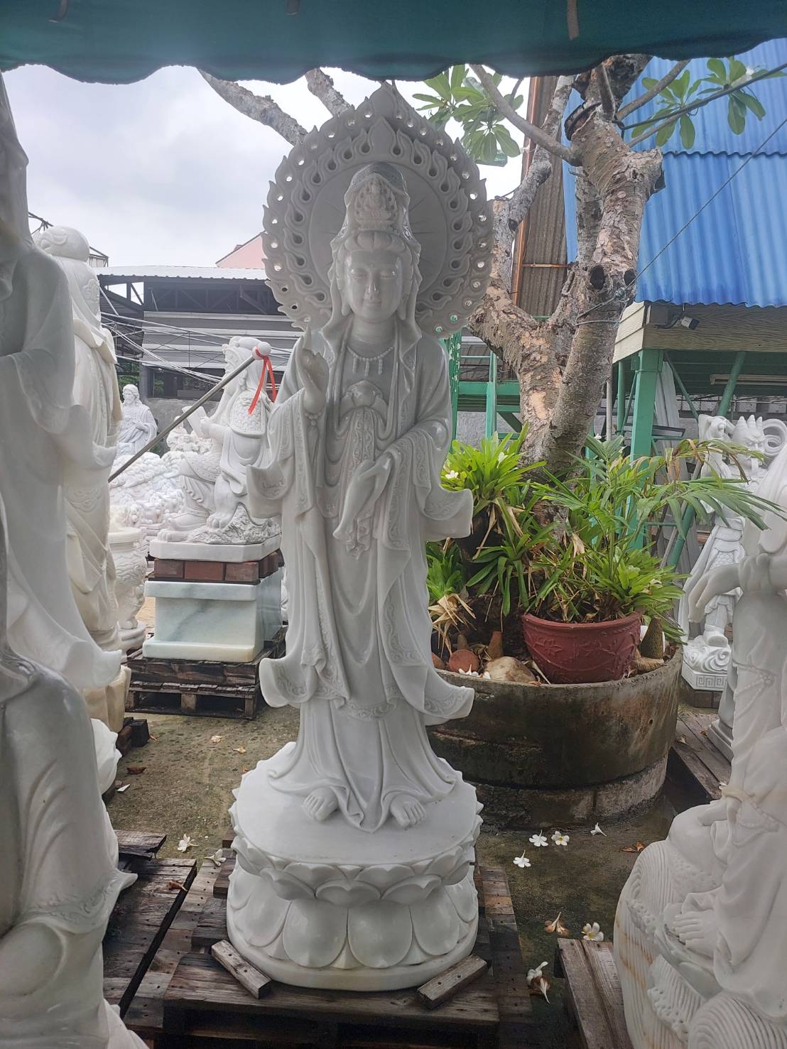 หินอ่อนแกะสลัก