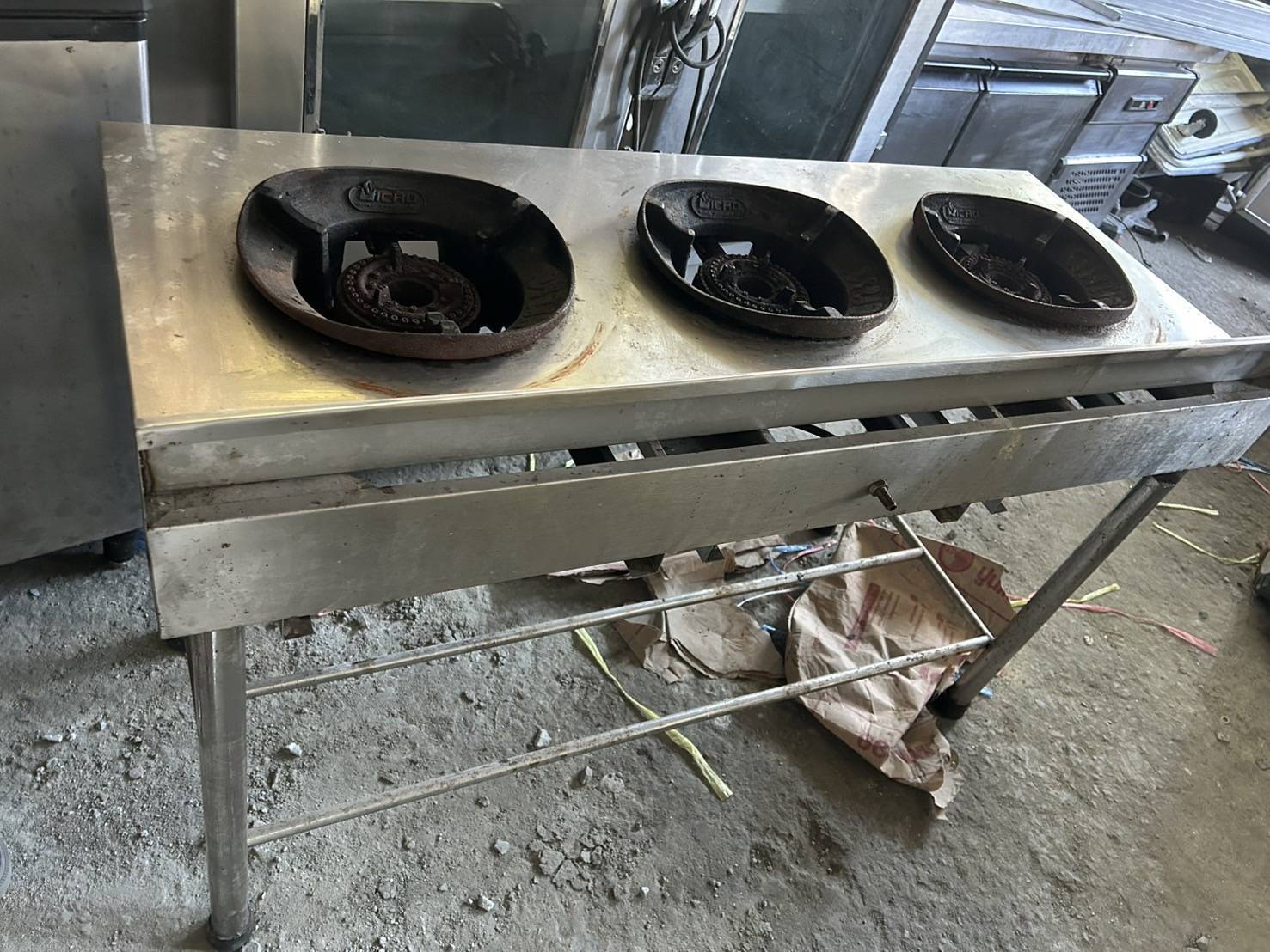 เศษเหล็กกองใหญ่