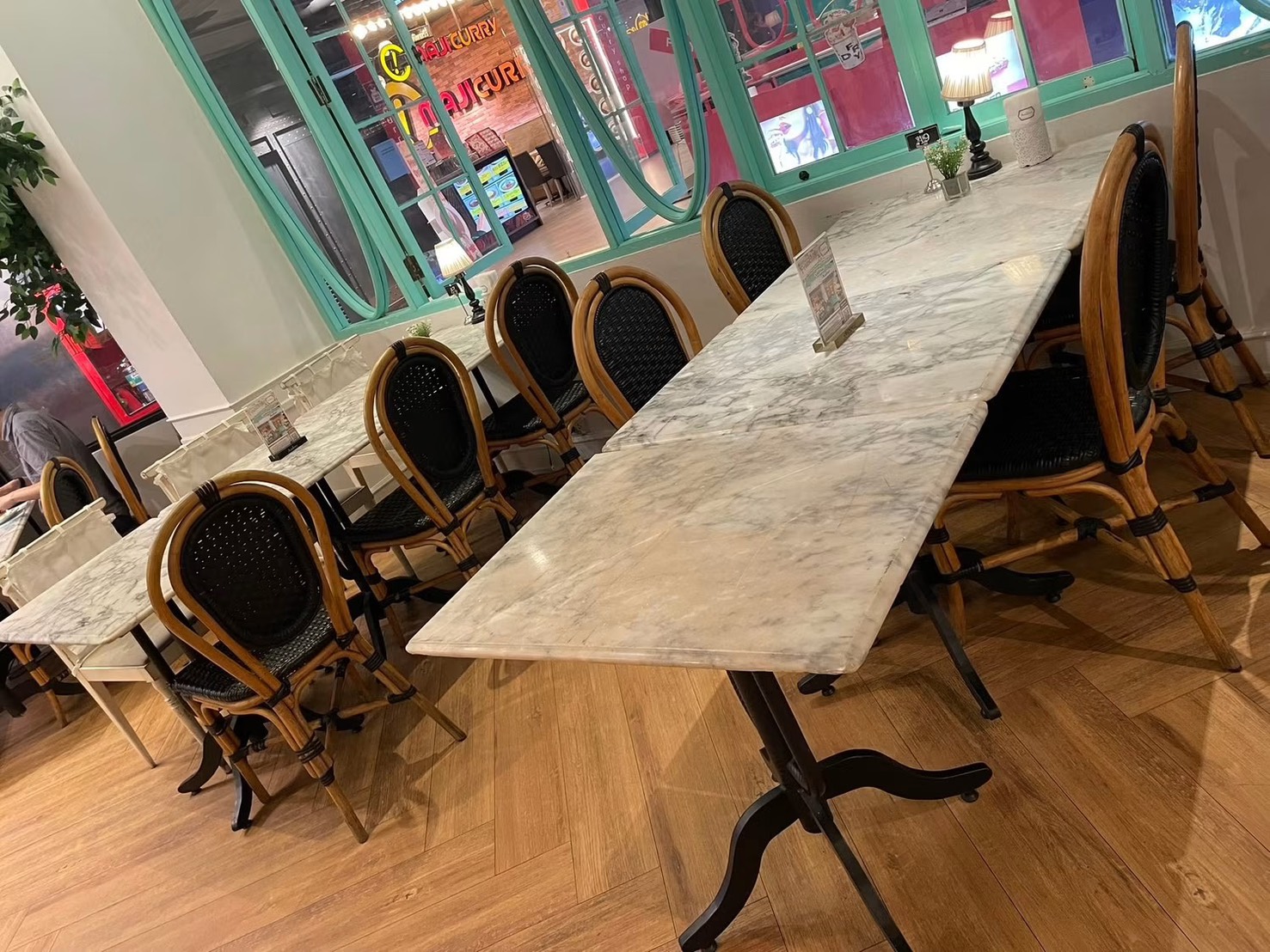 ผลงานรับซื้อโต๊ะร้านอาหาร