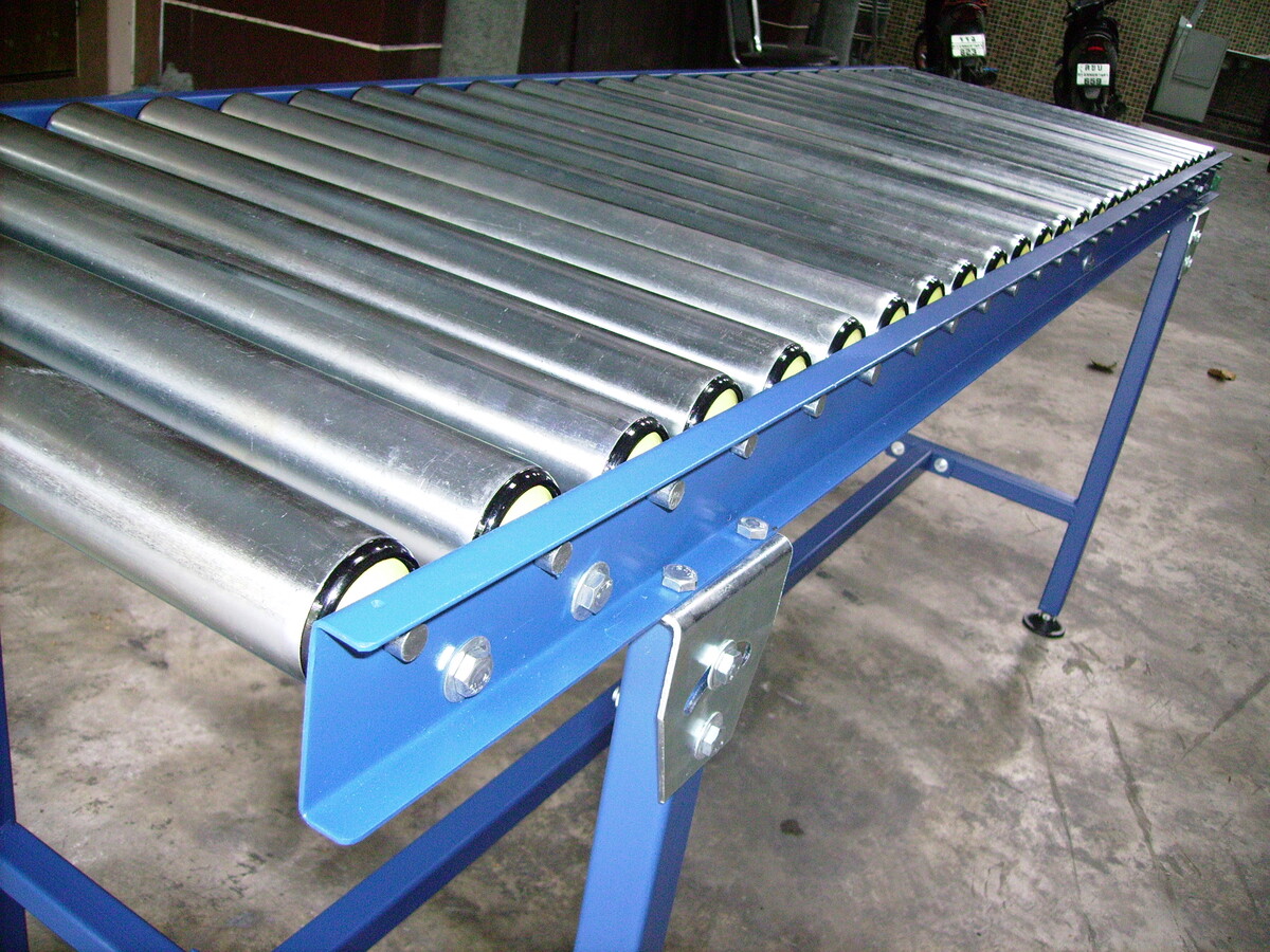 ผลงาน Roller Conveyor