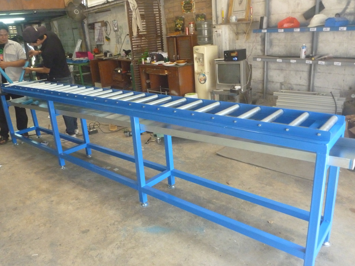 ผลงาน Roller Conveyor