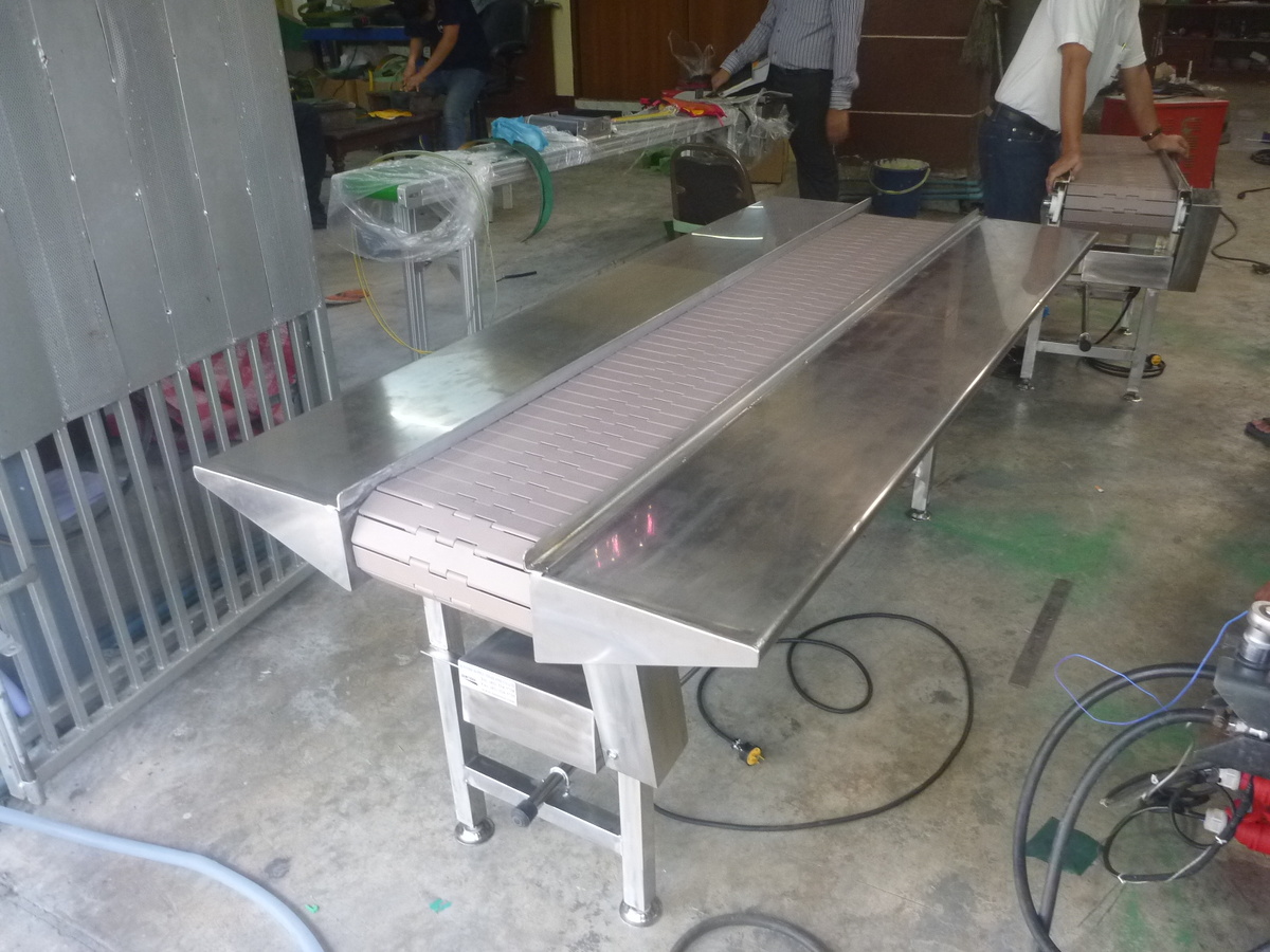 ผลงาน Top Chain Conveyor