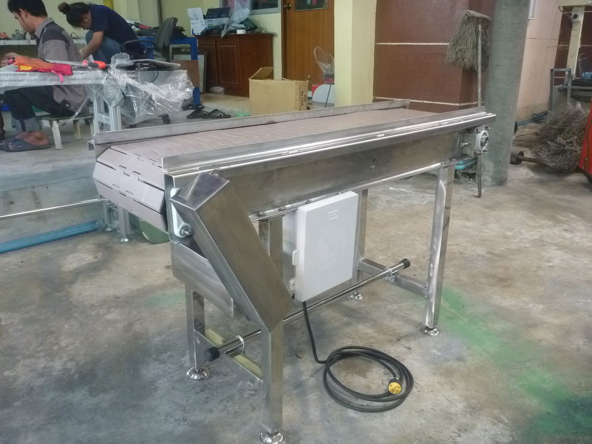 ผลงาน Top Chain Conveyor